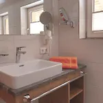 招待所 阿洛伊西亚旅馆 凯撒山麓舍福